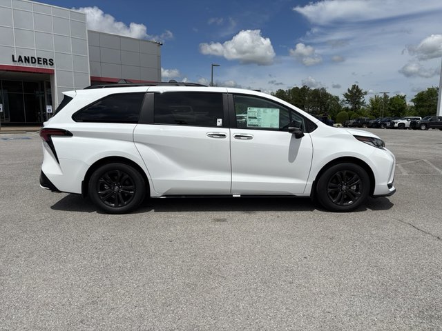 2025 Toyota Sienna XSE AWD 7-Pass