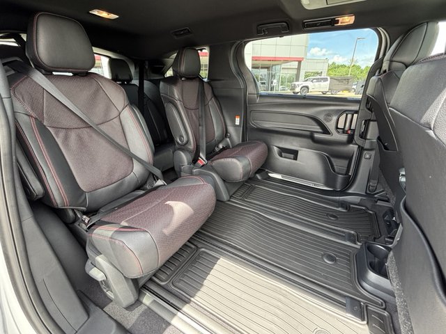 2025 Toyota Sienna XSE AWD 7-Pass