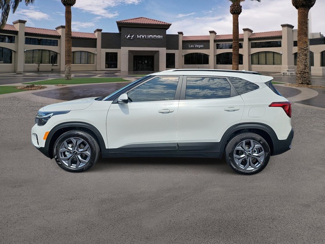 2024 Kia Seltos S FWD