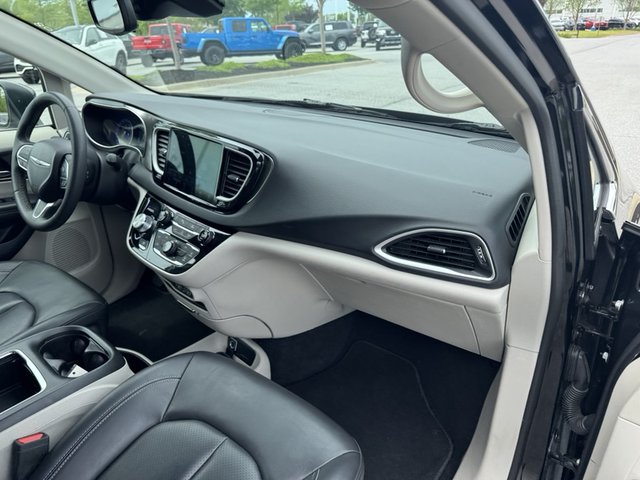 2023 Chrysler Pacifica Touring L FWD