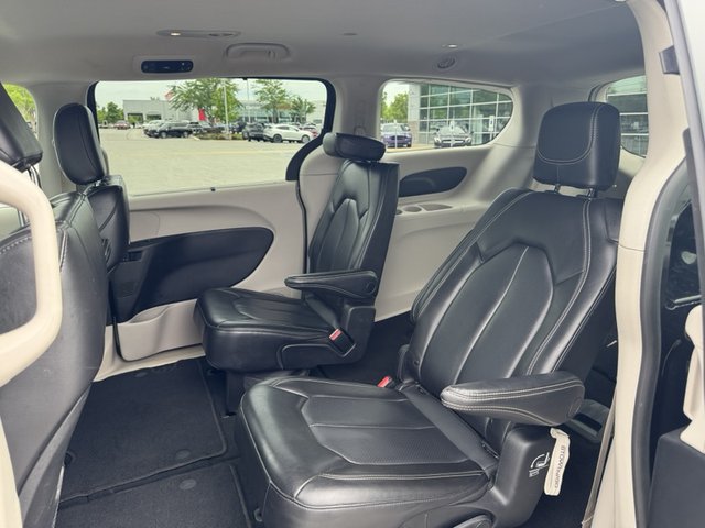 2023 Chrysler Pacifica Touring L FWD
