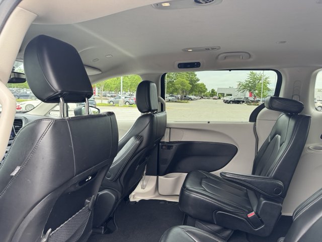 2023 Chrysler Pacifica Touring L FWD