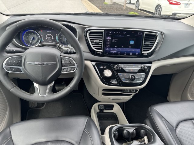 2023 Chrysler Pacifica Touring L FWD