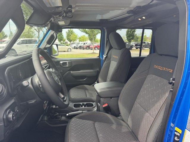 2025 Jeep Gladiator Mojave 4WD