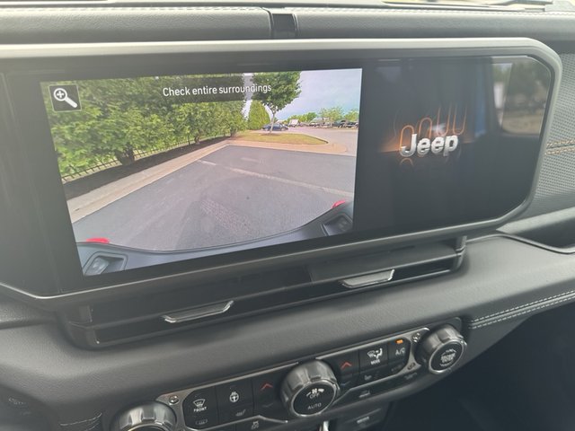 2025 Jeep Gladiator Mojave 4WD