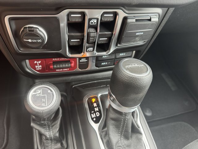2025 Jeep Gladiator Mojave 4WD