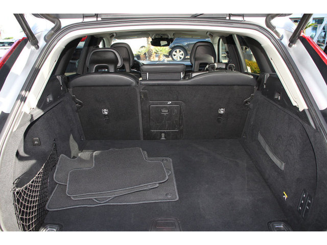 2018 Volvo XC60 Hybrid Inscription eAWD