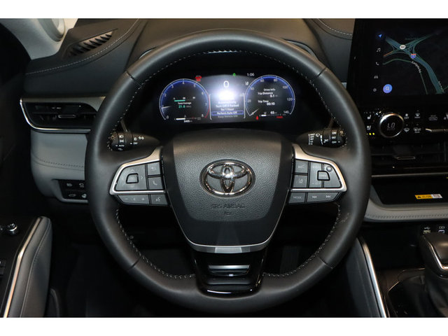 2025 Toyota Highlander Limited FWD