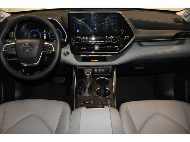 2025 Toyota Highlander Limited FWD