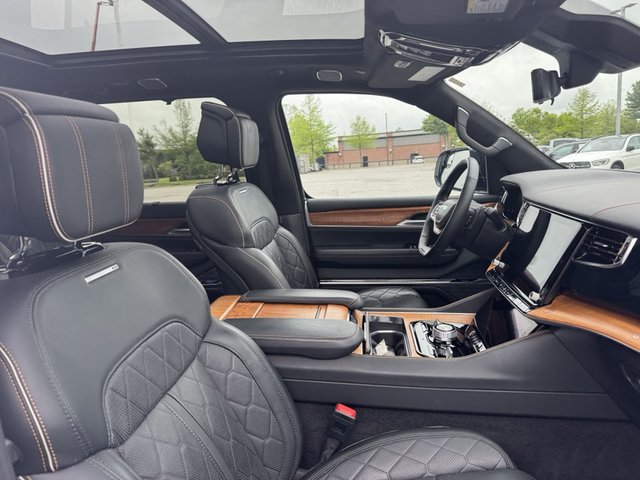 2024 Jeep Grand Wagoneer Series III 4WD L