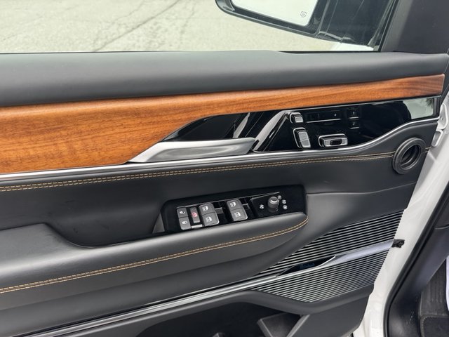 2024 Jeep Grand Wagoneer Series III 4WD L