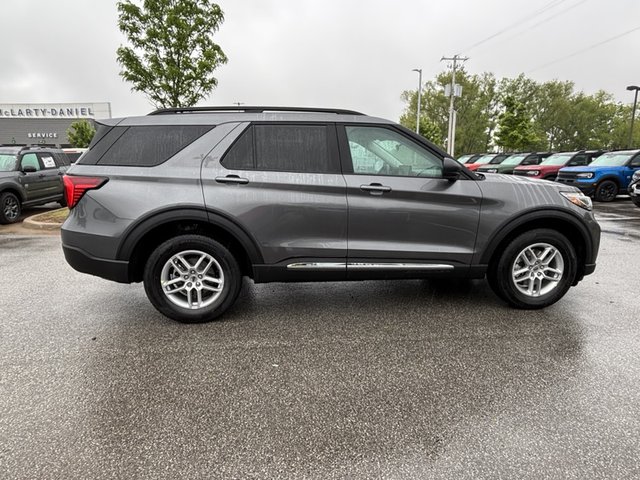 2025 Ford Explorer Active 4WD
