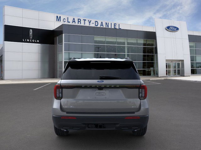 2025 Ford Explorer Active 4WD