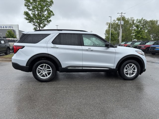 2025 Ford Explorer Active 4WD