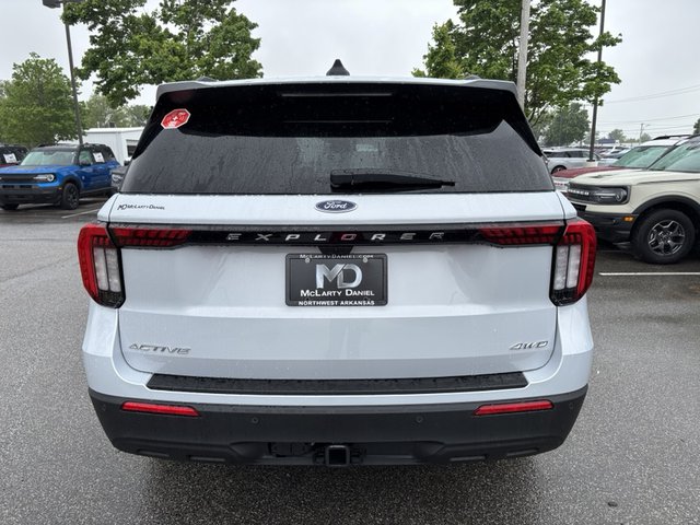 2025 Ford Explorer Active 4WD