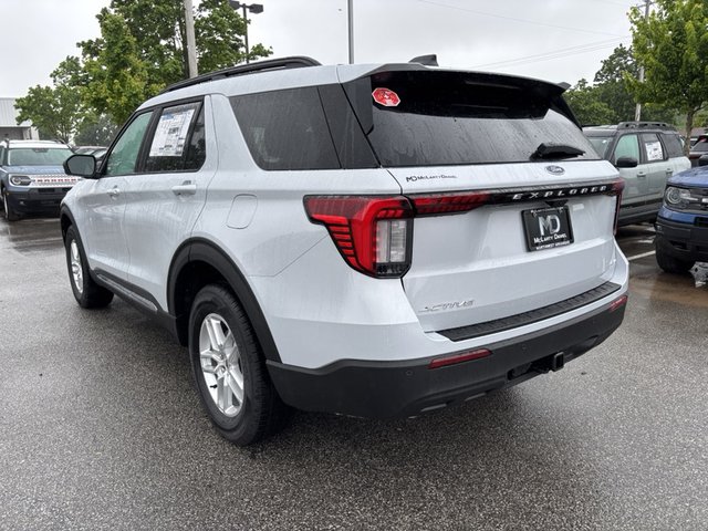 2025 Ford Explorer Active 4WD