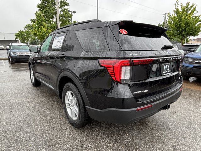 2025 Ford Explorer Active 4WD
