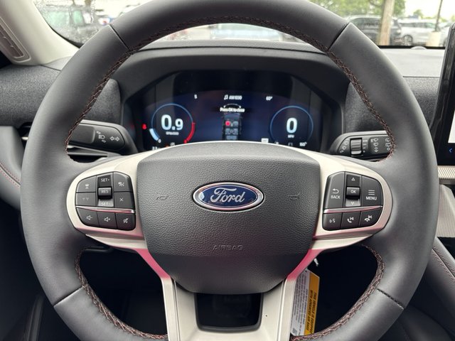 2025 Ford Explorer Active 4WD