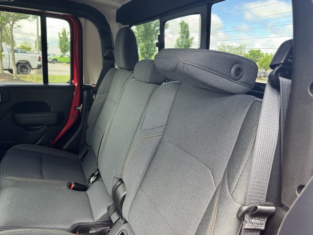 2025 Jeep Gladiator Nighthawk 4WD