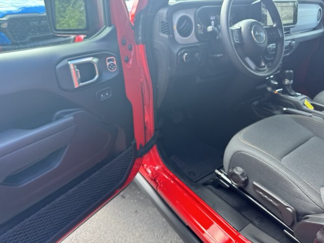 2025 Jeep Gladiator Nighthawk 4WD