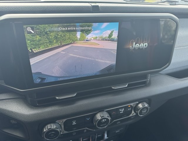 2025 Jeep Gladiator Nighthawk 4WD