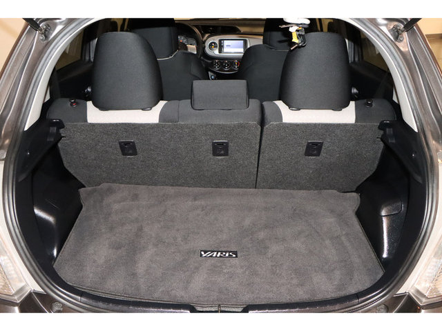 2012 Toyota Yaris LE 5Dr