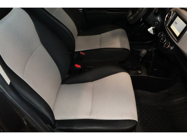 2012 Toyota Yaris LE 5Dr