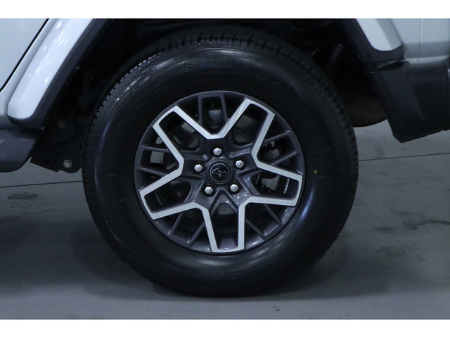 2024 Jeep Wrangler Sahara 4WD
