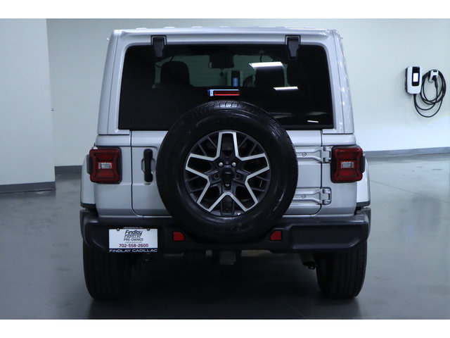 2024 Jeep Wrangler Sahara 4WD