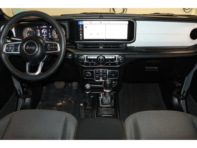 2024 Jeep Wrangler Sahara 4WD