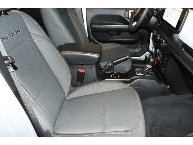 2024 Jeep Wrangler Sahara 4WD