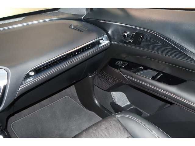 2024 Cadillac Lyriq Luxury w/1SC