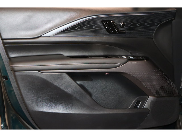 2024 Cadillac Lyriq Luxury w/1SC