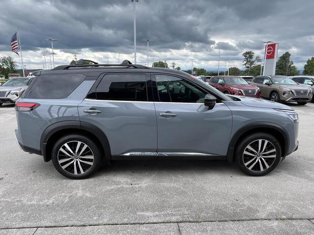 2024 Nissan Pathfinder Platinum 4WD