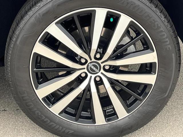 2024 Nissan Pathfinder Platinum 4WD
