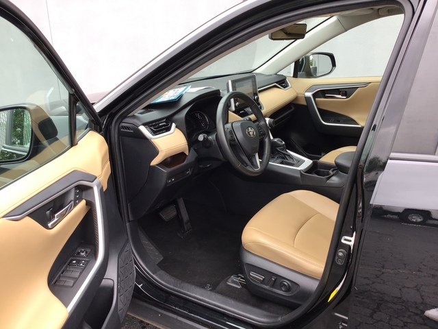 2019 Toyota RAV4 Limited FWD