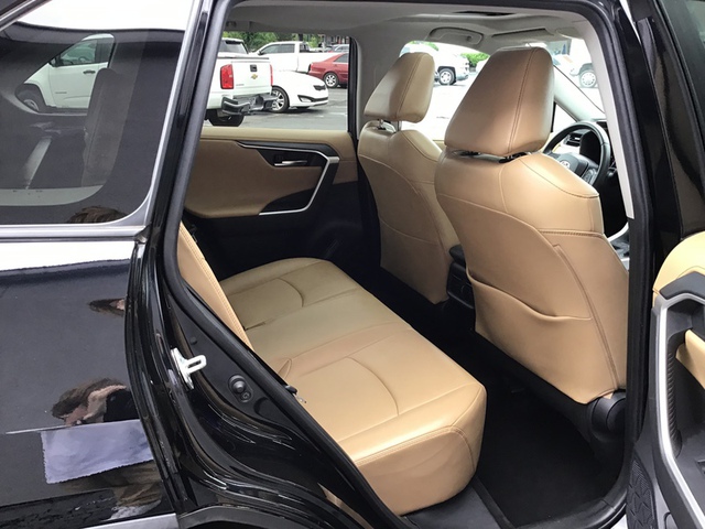 2019 Toyota RAV4 Limited FWD