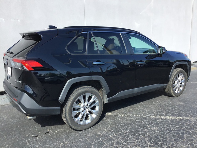 2019 Toyota RAV4 Limited FWD