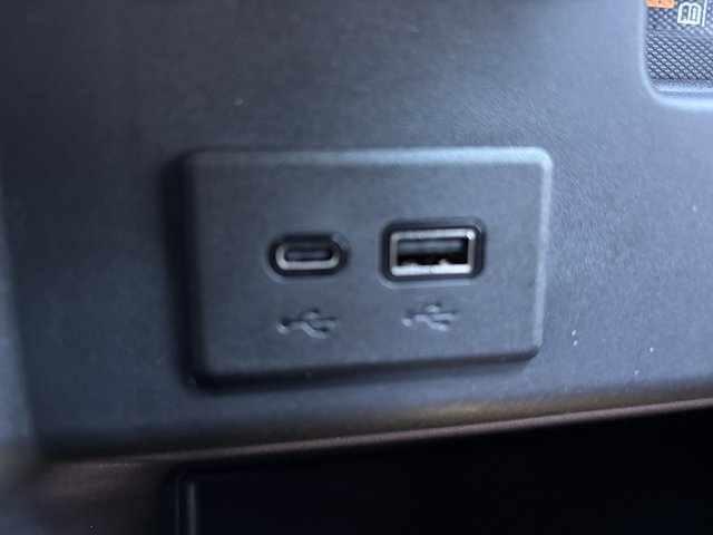 2023 GMC Sierra 1500 SLT 4WD 147WB