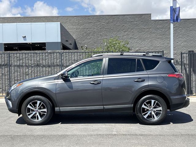 2017 Toyota RAV4 XLE FWD