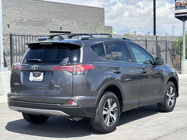 2017 Toyota RAV4 XLE FWD