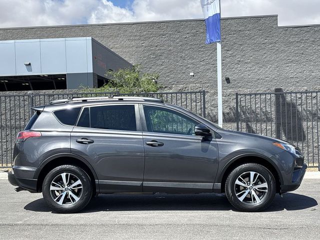 2017 Toyota RAV4 XLE FWD