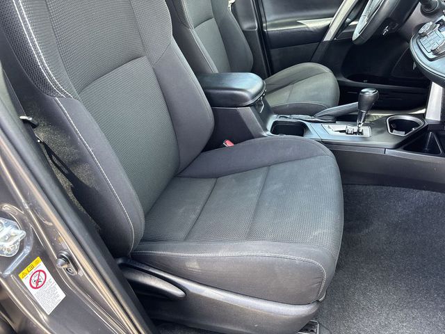 2017 Toyota RAV4 XLE FWD