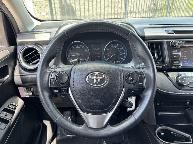 2017 Toyota RAV4 XLE FWD