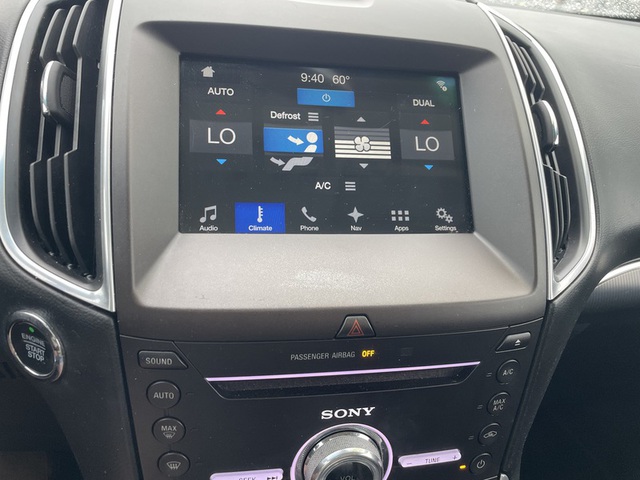 2017 Ford Edge Titanium FWD