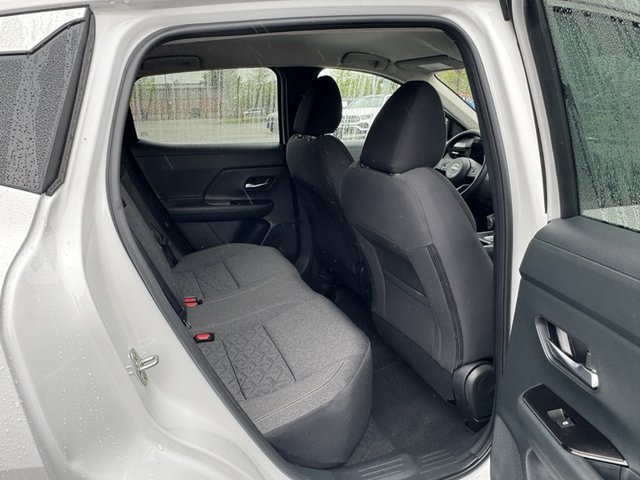 2025 Nissan Kicks SV FWD