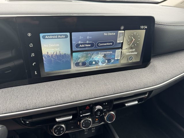 2025 Nissan Kicks SV FWD