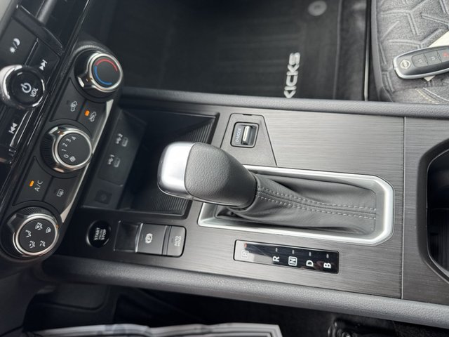 2025 Nissan Kicks SV FWD