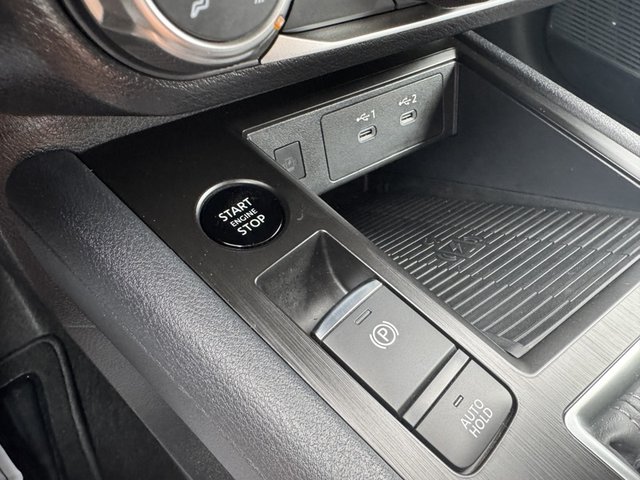 2025 Nissan Kicks SV FWD