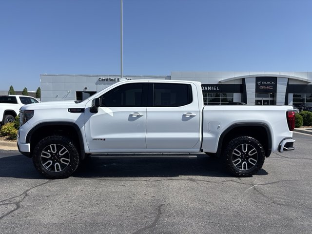 2023 GMC Sierra 1500 AT4 4WD 147WB